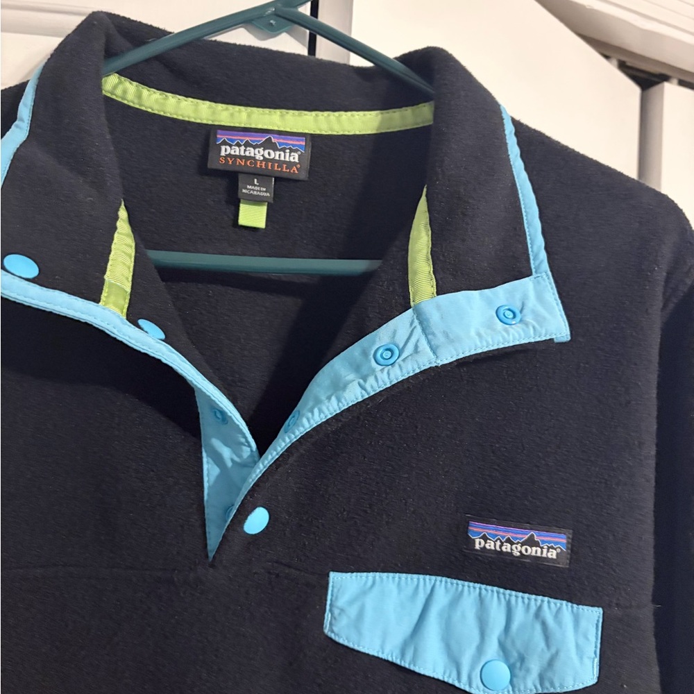 Patagonia Black Fleece Pullover with Lime Trim